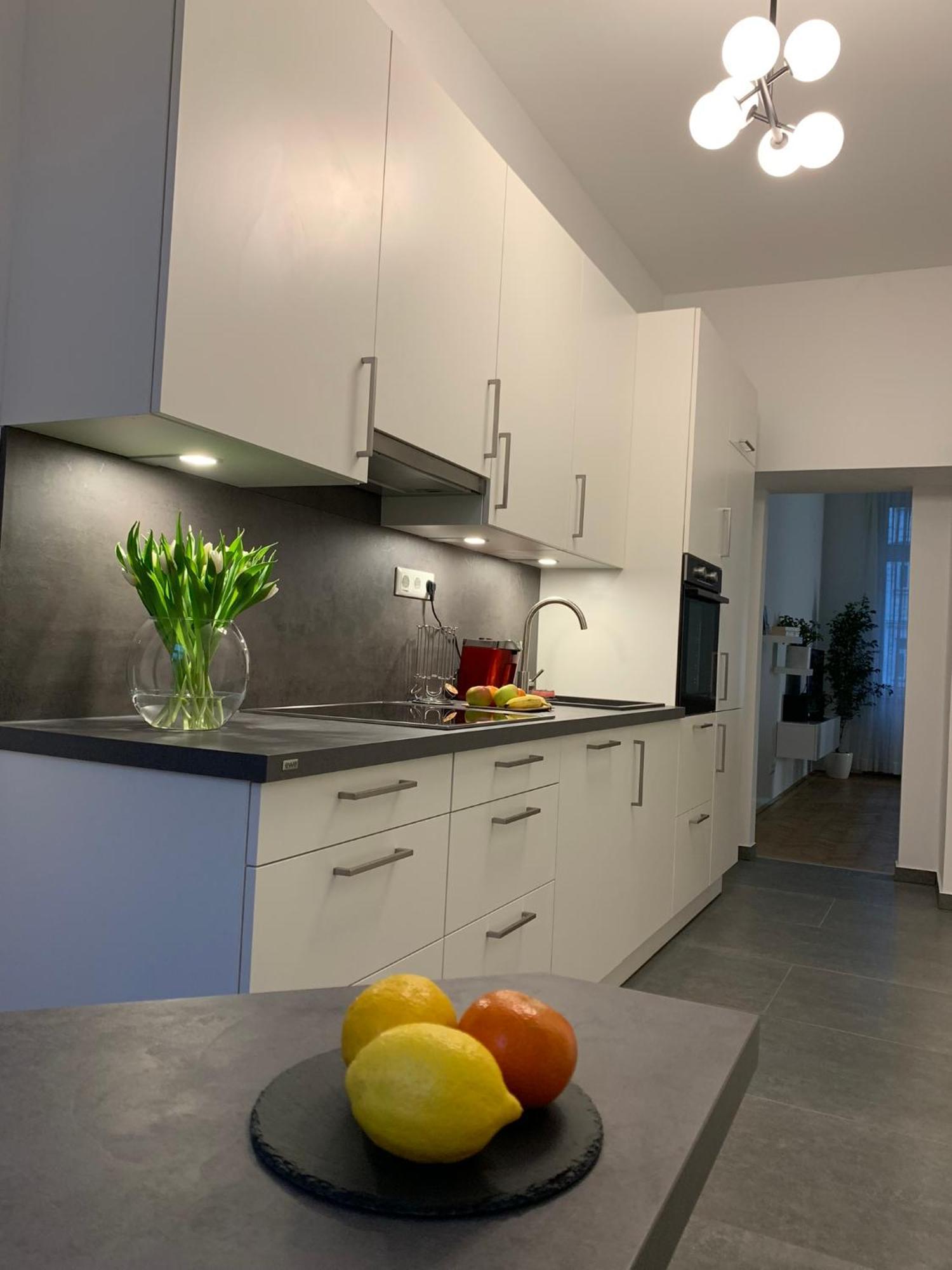 Mit Gefuehl Und Stil * Wien